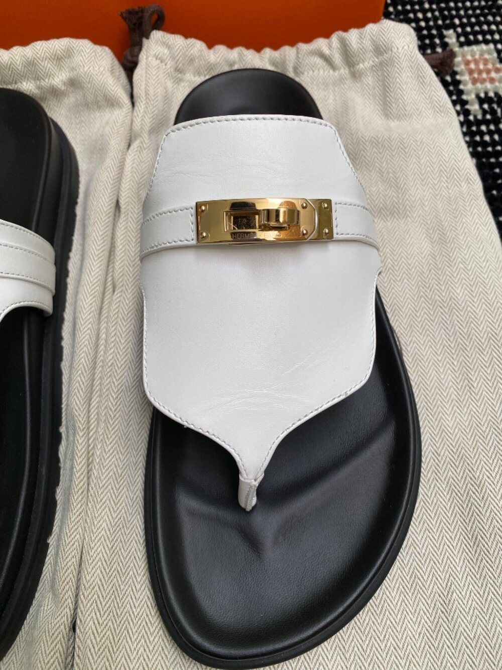 Hermes Empire Sandals in Blanc/White Leather - 38EU - Picture 10 of 15